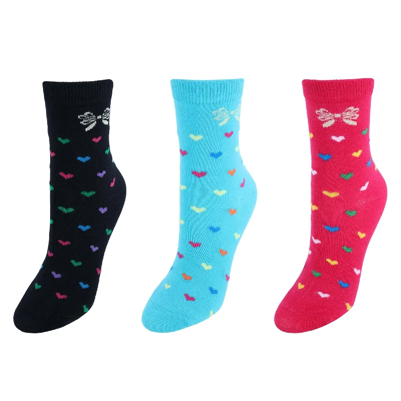 CTM® Women's Assorted Hearts Patterned Crew Socks (3 Pairs)